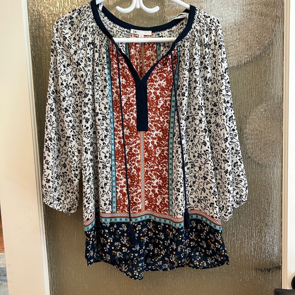 DR2 Floral Blouse - Picture 3 of 5